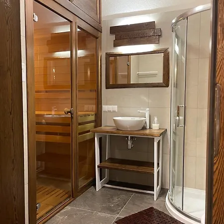 Kaukaz Apartmán *